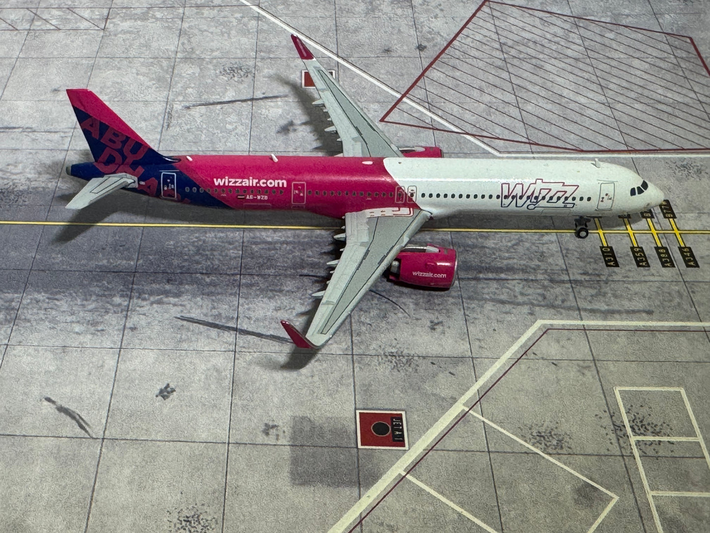 JC Wings Wizz Air Abu Dhabi